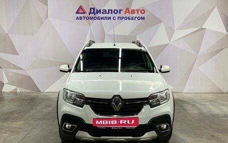 Renault Sandero II рестайлинг, 2021 год, 1 090 000 рублей, 2 фотография