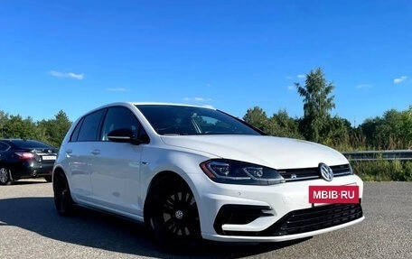 Volkswagen Golf R VII, 2019 год, 3 300 000 рублей, 3 фотография