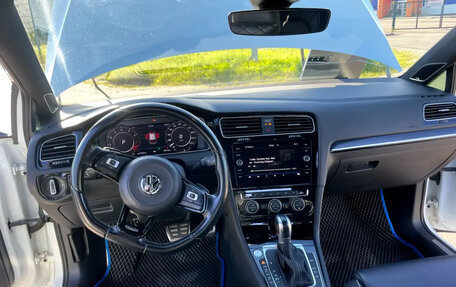 Volkswagen Golf R VII, 2019 год, 3 300 000 рублей, 9 фотография