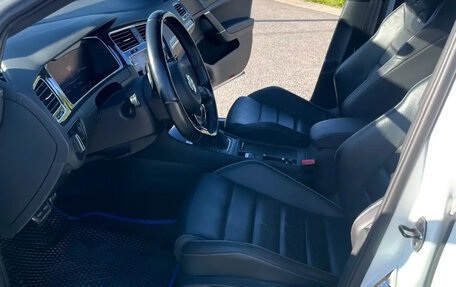 Volkswagen Golf R VII, 2019 год, 3 300 000 рублей, 10 фотография