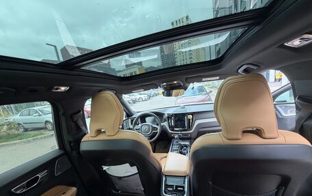 Volvo XC60 II, 2018 год, 3 100 000 рублей, 10 фотография