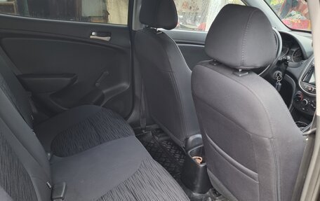Hyundai Solaris II рестайлинг, 2014 год, 720 000 рублей, 6 фотография