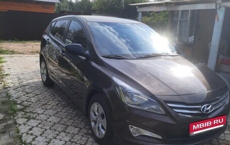 Hyundai Solaris II рестайлинг, 2014 год, 720 000 рублей, 2 фотография