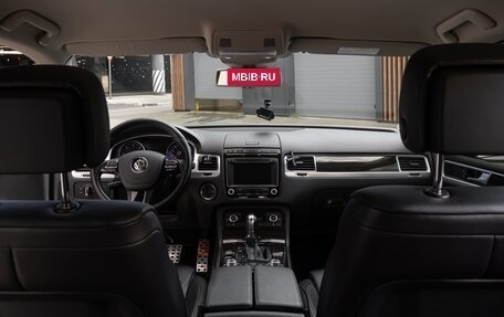 Volkswagen Touareg III, 2015 год, 3 400 000 рублей, 24 фотография