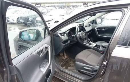 Toyota RAV4, 2020 год, 3 025 000 рублей, 5 фотография
