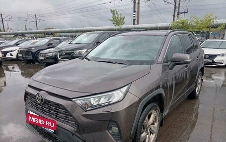 Toyota RAV4, 2020 год, 3 025 000 рублей, 2 фотография