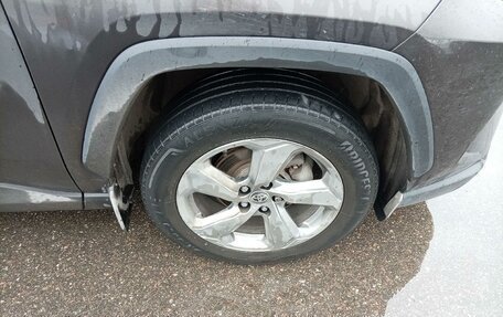 Toyota RAV4, 2020 год, 3 025 000 рублей, 12 фотография