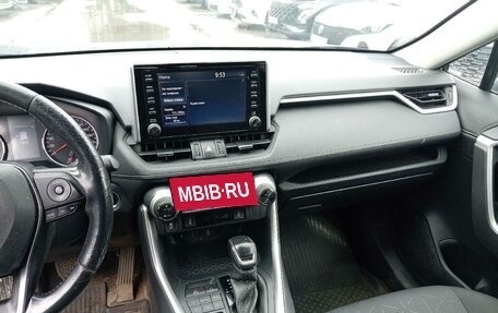 Toyota RAV4, 2020 год, 3 025 000 рублей, 15 фотография
