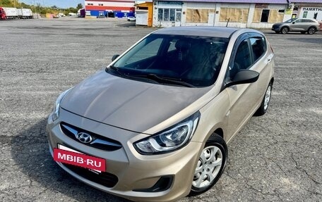 Hyundai Solaris II рестайлинг, 2013 год, 750 000 рублей, 9 фотография