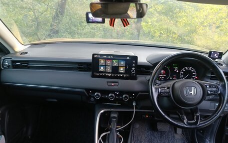 Honda Vezel, 2021 год, 2 500 000 рублей, 5 фотография