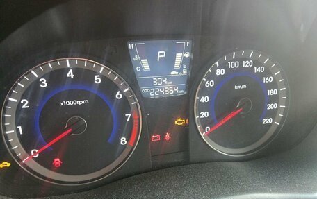 Hyundai Solaris II рестайлинг, 2011 год, 549 000 рублей, 6 фотография