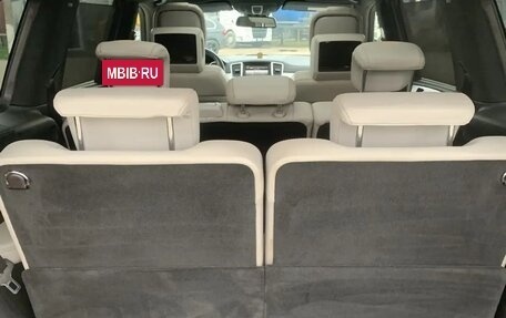 Mercedes-Benz GL-Класс, 2012 год, 2 700 000 рублей, 15 фотография