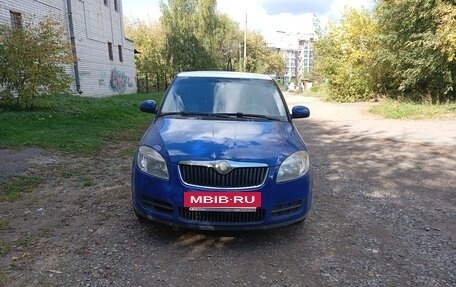 Skoda Fabia II, 2009 год, 600 000 рублей, 2 фотография