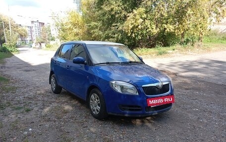 Skoda Fabia II, 2009 год, 600 000 рублей, 3 фотография