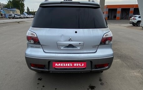Mitsubishi Outlander III рестайлинг 3, 2003 год, 450 000 рублей, 6 фотография