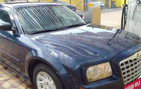 Chrysler 300C II, 2005 год, 950 000 рублей, 3 фотография