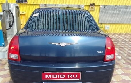 Chrysler 300C II, 2005 год, 950 000 рублей, 5 фотография