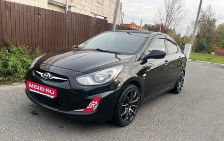 Hyundai Solaris II рестайлинг, 2013 год, 730 000 рублей, 2 фотография