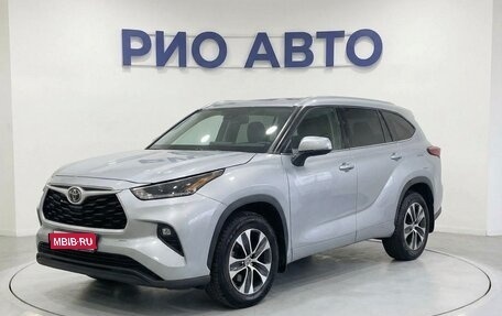 Toyota Highlander, 2021 год, 3 999 999 рублей, 1 фотография