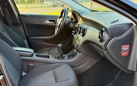 Mercedes-Benz A-Класс, 2013 год, 1 200 000 рублей, 14 фотография
