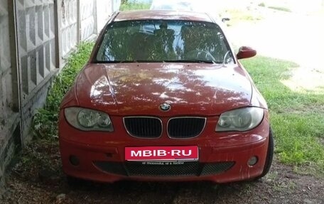 BMW 1 серия, 2006 год, 250 000 рублей, 1 фотография