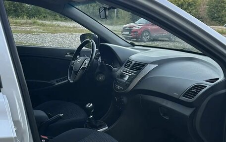 Hyundai Solaris II рестайлинг, 2014 год, 795 000 рублей, 14 фотография