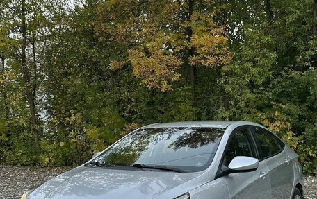 Hyundai Solaris II рестайлинг, 2014 год, 795 000 рублей, 4 фотография