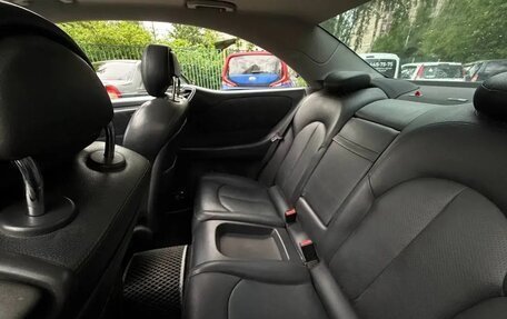 Mercedes-Benz CLK-Класс, 2003 год, 750 000 рублей, 31 фотография