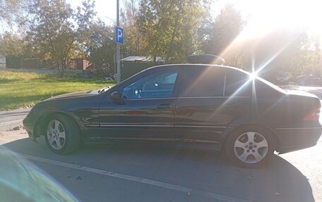 Mercedes-Benz C-Класс, 2001 год, 300 000 рублей, 2 фотография