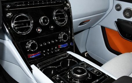 Rolls-Royce Cullinan, 2023 год, 47 994 000 рублей, 22 фотография