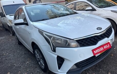 KIA Rio IV, 2021 год, 820 000 рублей, 2 фотография