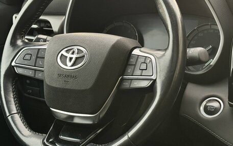 Toyota Highlander, 2021 год, 3 999 999 рублей, 15 фотография
