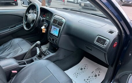 Toyota Avensis III рестайлинг, 2001 год, 499 999 рублей, 12 фотография