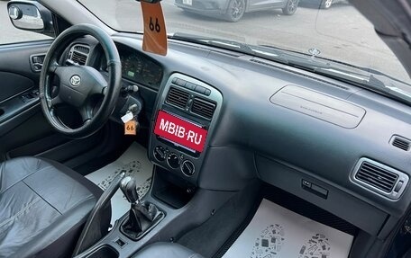 Toyota Avensis III рестайлинг, 2001 год, 499 999 рублей, 13 фотография