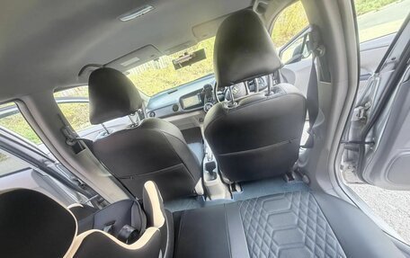 Honda Insight II рестайлинг, 2009 год, 560 000 рублей, 8 фотография