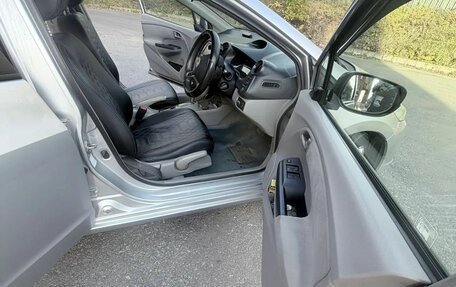 Honda Insight II рестайлинг, 2009 год, 560 000 рублей, 11 фотография