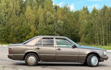Mercedes-Benz W124, 1990 год, 250 000 рублей, 8 фотография