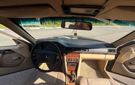 Mercedes-Benz W124, 1990 год, 250 000 рублей, 17 фотография