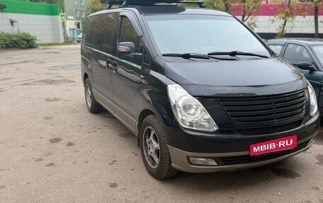 Hyundai Grand Starex Grand Starex I рестайлинг 2, 2015 год, 2 500 000 рублей, 2 фотография