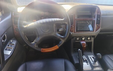 Mitsubishi Pajero III рестайлинг, 2003 год, 870 000 рублей, 12 фотография