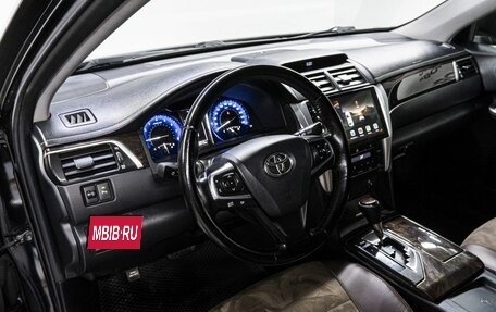 Toyota Camry, 2015 год, 2 049 000 рублей, 10 фотография