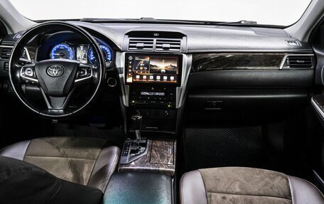 Toyota Camry, 2015 год, 2 049 000 рублей, 16 фотография