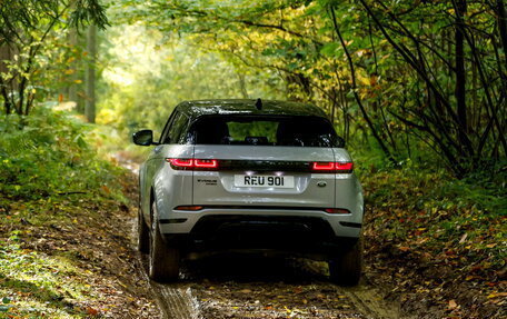 Land Rover Range Rover Evoque II, 2021 год, 3 848 000 рублей, 4 фотография