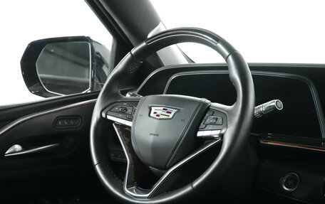 Cadillac Escalade V, 2021 год, 9 999 000 рублей, 15 фотография