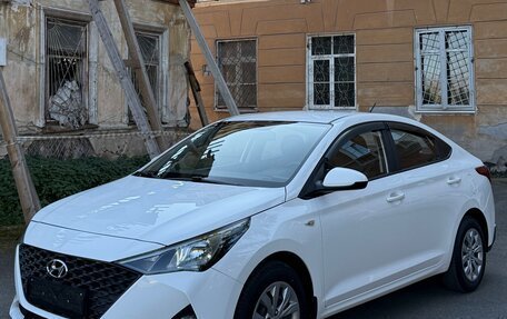 Hyundai Solaris II рестайлинг, 2022 год, 1 400 000 рублей, 3 фотография