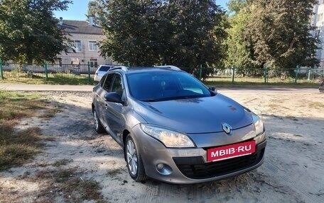 Renault Megane III, 2011 год, 720 000 рублей, 2 фотография