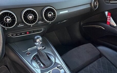 Audi TT, 2015 год, 3 089 000 рублей, 27 фотография