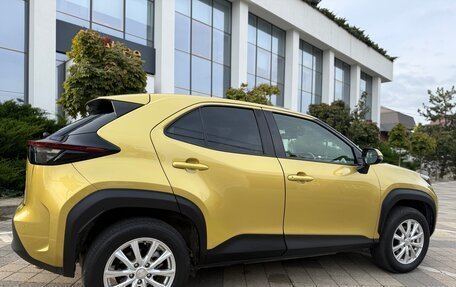 Toyota Yaris Cross, 2022 год, 2 150 000 рублей, 10 фотография