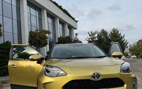 Toyota Yaris Cross, 2022 год, 2 150 000 рублей, 13 фотография