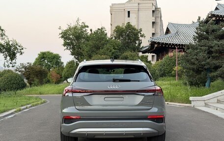Audi Q4 e-tron, 2024 год, 3 770 000 рублей, 5 фотография